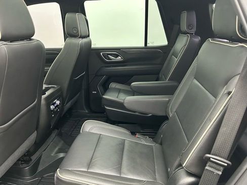 Used 2021 GMC Yukon SLT w/ SLT Premium Package image 33
