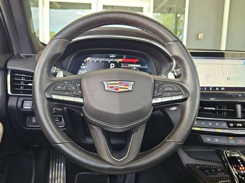 Used 2023 Cadillac CT5 V w/ Premium Package RWD image 11