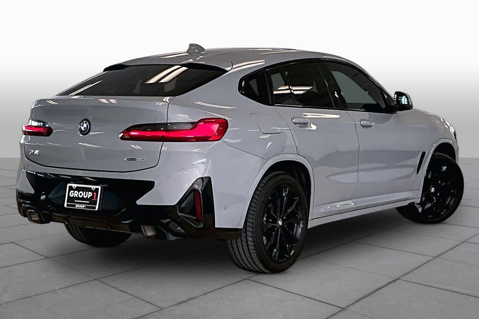 Used 2024 BMW X4 xDrive30i w/ Premium Package AWD/4WD image 12