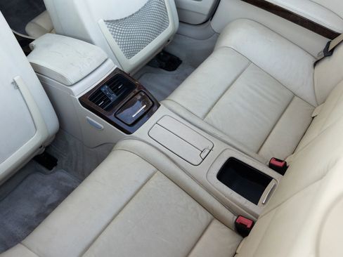 Used 2009 BMW 328i Convertible image 36