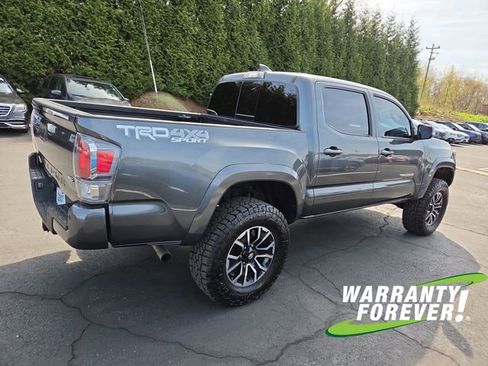 Used 2023 Toyota Tacoma TRD Sport w/ Technology Package image 7
