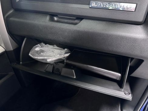 Used 2014 RAM 1500 Laramie w/ Convenience Group AWD/4WD image 42