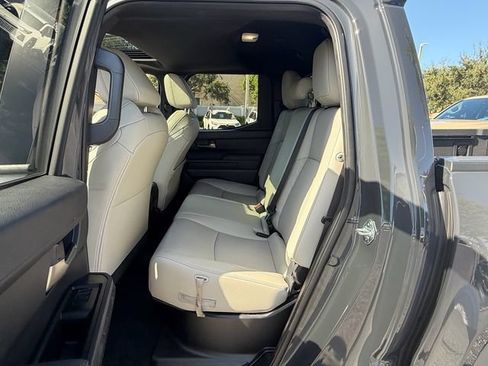 Used 2025 Toyota Tacoma Limited AWD/4WD image 11