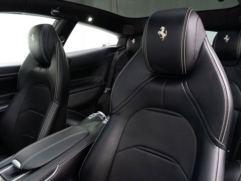 Used 2017 Ferrari GTC4Lusso image 16