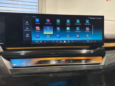 Used 2025 BMW i5 xDrive40 w/ Premium Package AWD/4WD image 26