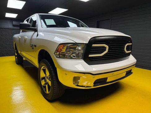Used 2019 RAM 1500 Big Horn image 3