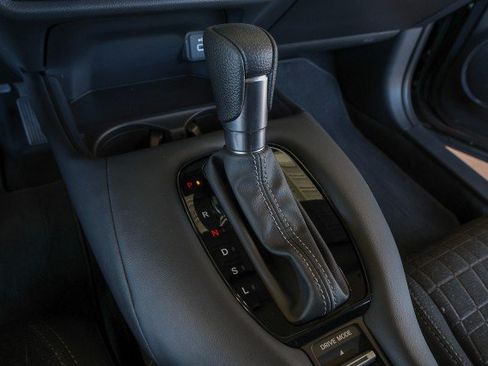 Used 2025 Honda HR-V LX image 20