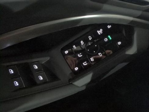 New 2025 Audi Q5 Premium Plus image 11