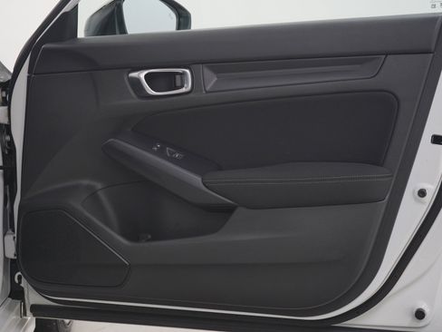 Used 2025 Honda Civic Sport image 9