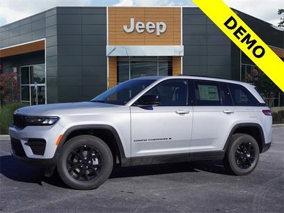 New 2025 Jeep Grand Cherokee Altitude
