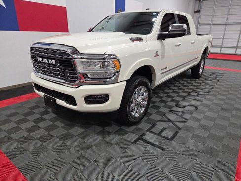 Used 2021 RAM 2500 Limited image 3