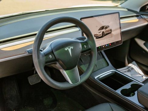 Used 2023 Tesla Model 3 Standard Range RWD image 6