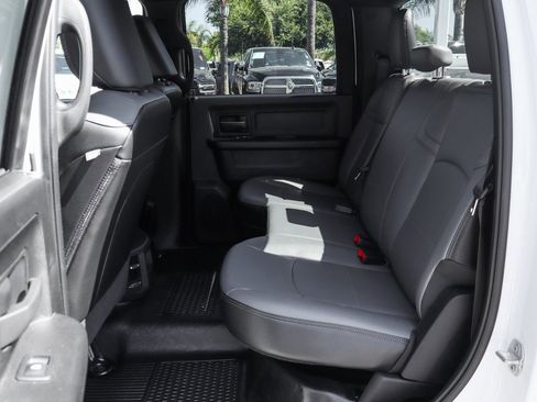 Used 2024 RAM 2500 Tradesman w/ Chrome Appearance Group image 35