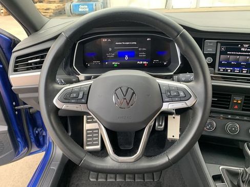Used 2023 Volkswagen Jetta Sport FWD image 23