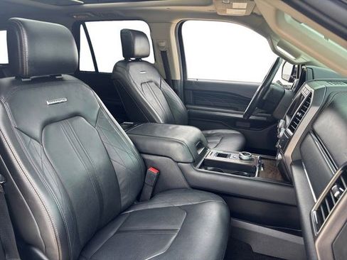 Used 2021 Ford Expedition Platinum image 19