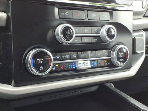 Used 2024 Ford Expedition XLT AWD/4WD image 21