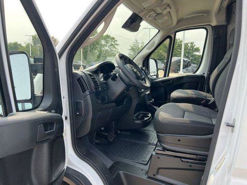 New 2025 RAM ProMaster 3500 w/ Convenience Group FWD image 11