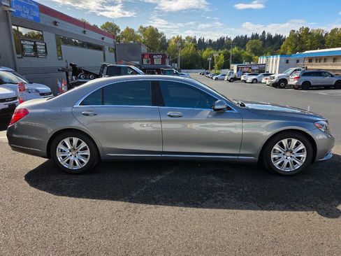 Used 2014 Mercedes-Benz S 550 Sedan w/ Premium 1 Package image 8