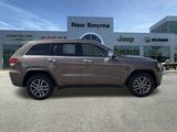 Used 2021 Jeep Grand Cherokee Limited w/ Premium Lighting Group image 2