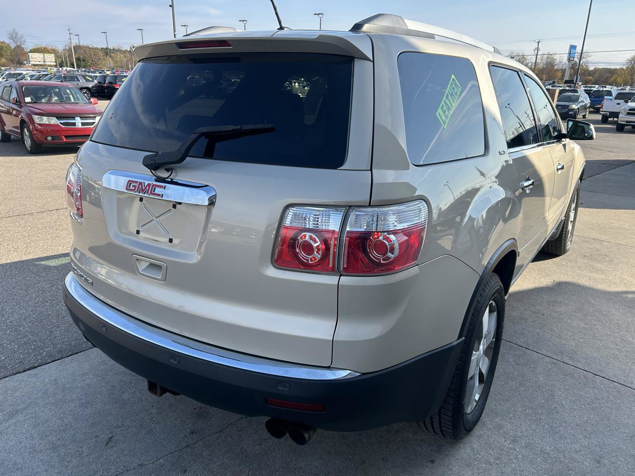 Used 2011 GMC Acadia SLT FWD image 5