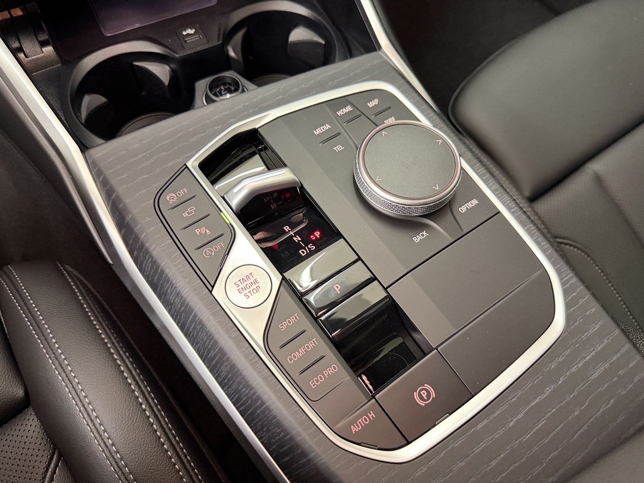 New 2026 BMW 330i Sedan w/ Convenience Package RWD image 17