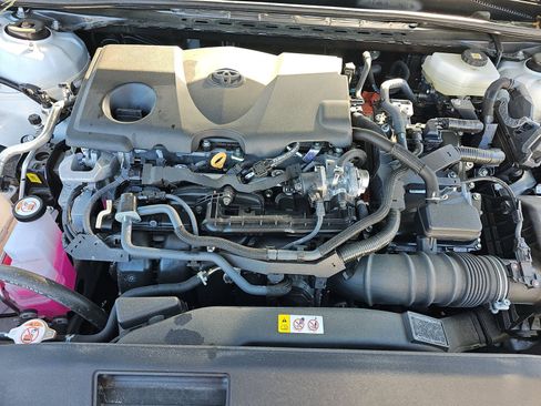 Used 2025 Toyota Camry LE image 15
