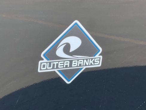 Used 2025 Ford Bronco Sport Outer Banks image 2