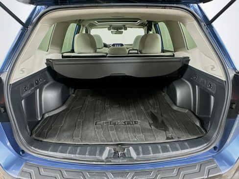 Used 2019 Subaru Forester Premium AWD/4WD image 28