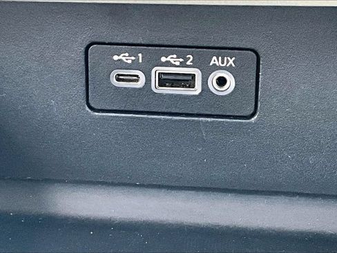 Used 2025 Nissan Altima 2.5 SV FWD image 15