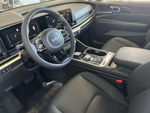 New 2026 Kia Carnival SX Prestige FWD image 11