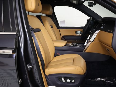 Certified 2024 Rolls-Royce Cullinan image 34