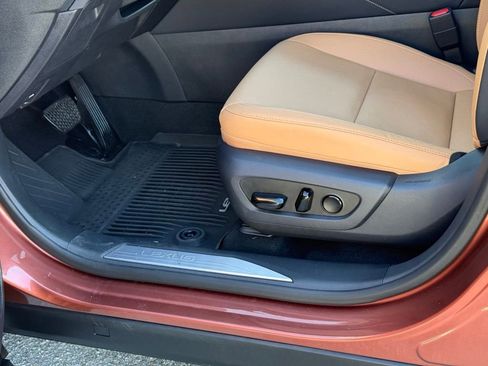 Certified 2025 Lexus RX 350 Premium w/ Accessory Package AWD/4WD image 24