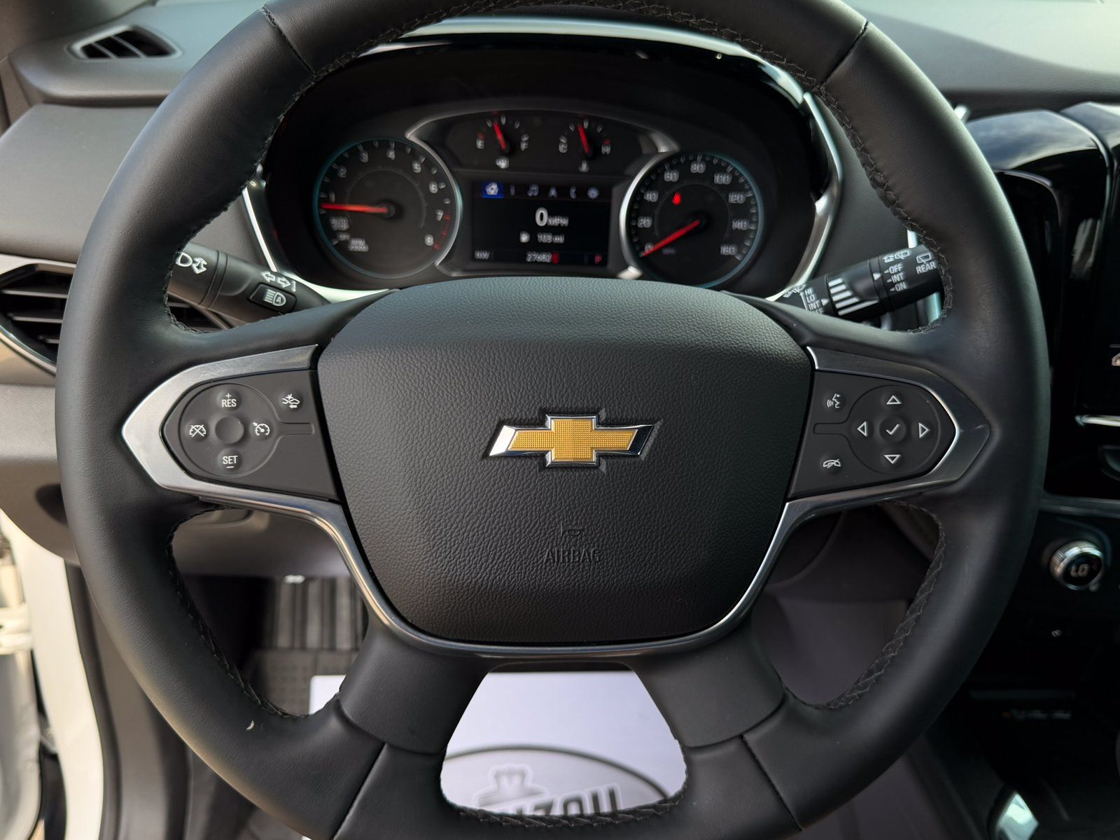 Used 2023 Chevrolet Traverse LT FWD image 22