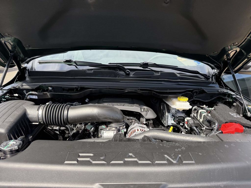 New 2027 RAM 1500 4x4 Crew Cab image 12