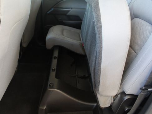 Used 2022 Chevrolet Colorado W/T AWD/4WD image 22