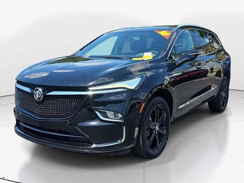 Used 2023 Buick Enclave Essence w/ Experience Buick Package FWD image 9