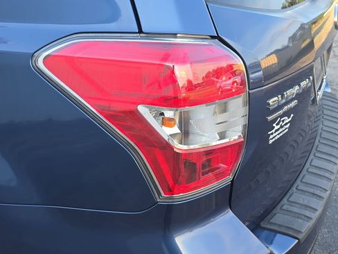 Used 2014 Subaru Forester 2.5i Premium w/ Popular Package #1 AWD/4WD image 30