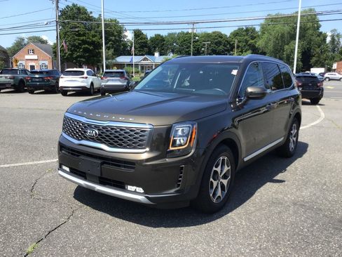 Used 2021 Kia Telluride EX image 4