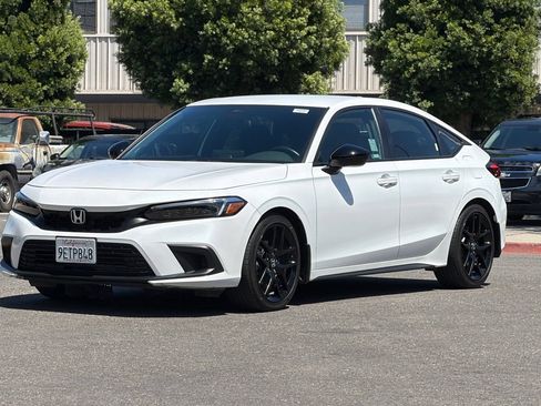 Used 2023 Honda Civic Sport image 8