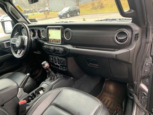 Used 2022 Jeep Wrangler Unlimited Sahara w/ LED Lighting Group image 14