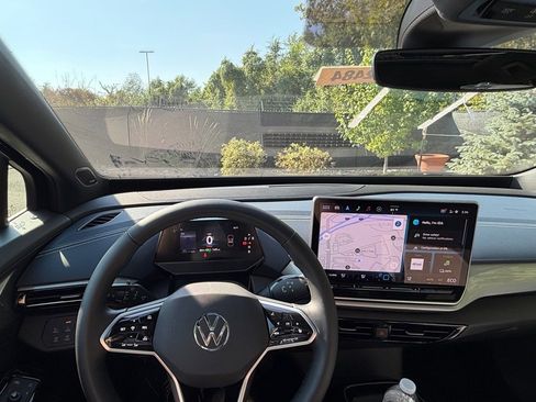 New 2025 Volkswagen ID.4 Pro S Plus image 27