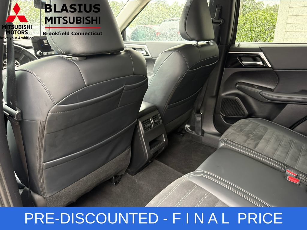 Used 2024 Mitsubishi Outlander SE FWD image 43