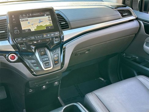 Used 2024 Honda Odyssey Touring image 24