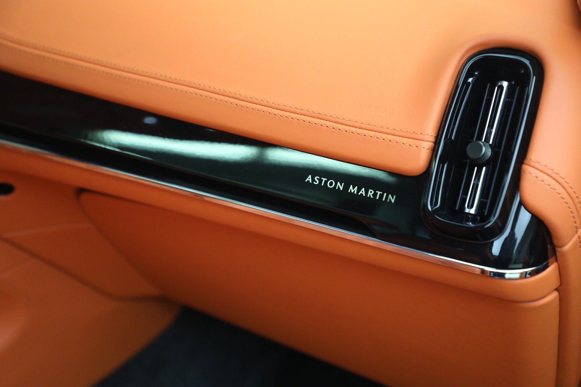 Used 2025 Aston Martin DBX 707 AWD/4WD image 20