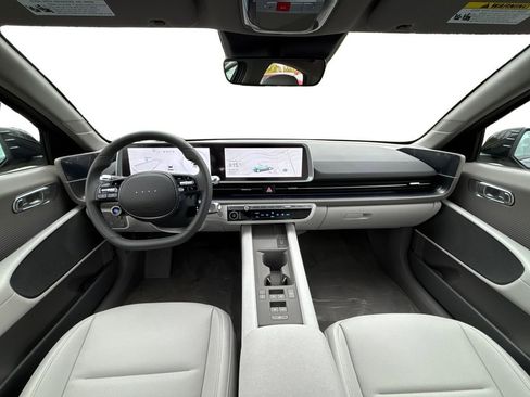 New 2025 Hyundai Ioniq 6 SEL image 9