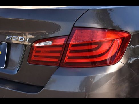 Used 2012 BMW 528i Sedan RWD image 51