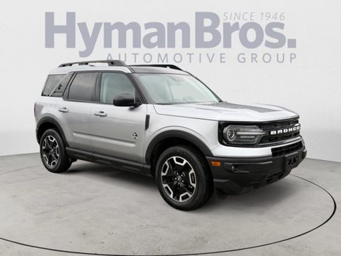 Used 2023 Ford Bronco Sport Outer Banks w/ Tech Package AWD/4WD image 1