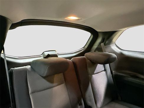 Used 2020 Nissan Pathfinder SV image 23