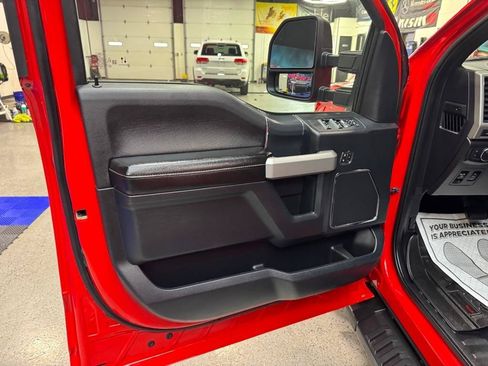 Used 2019 Ford F150 Lariat w/ Equipment Group 502A Luxury AWD/4WD image 12
