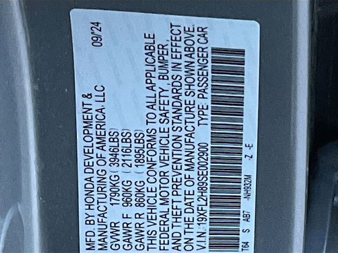 Used 2025 Honda Civic Sport image 31